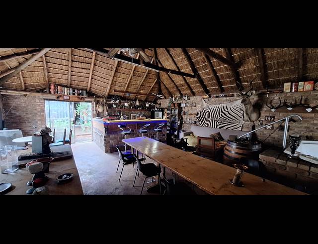 4 bed property for sale in CAPITAL PARK